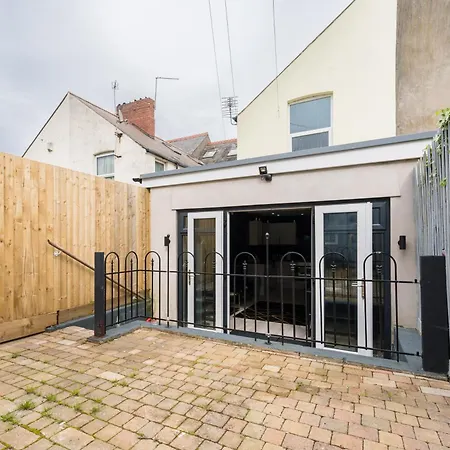 Ty Ayla Premier Apartments - Roath Park Cardiff Exterior photo