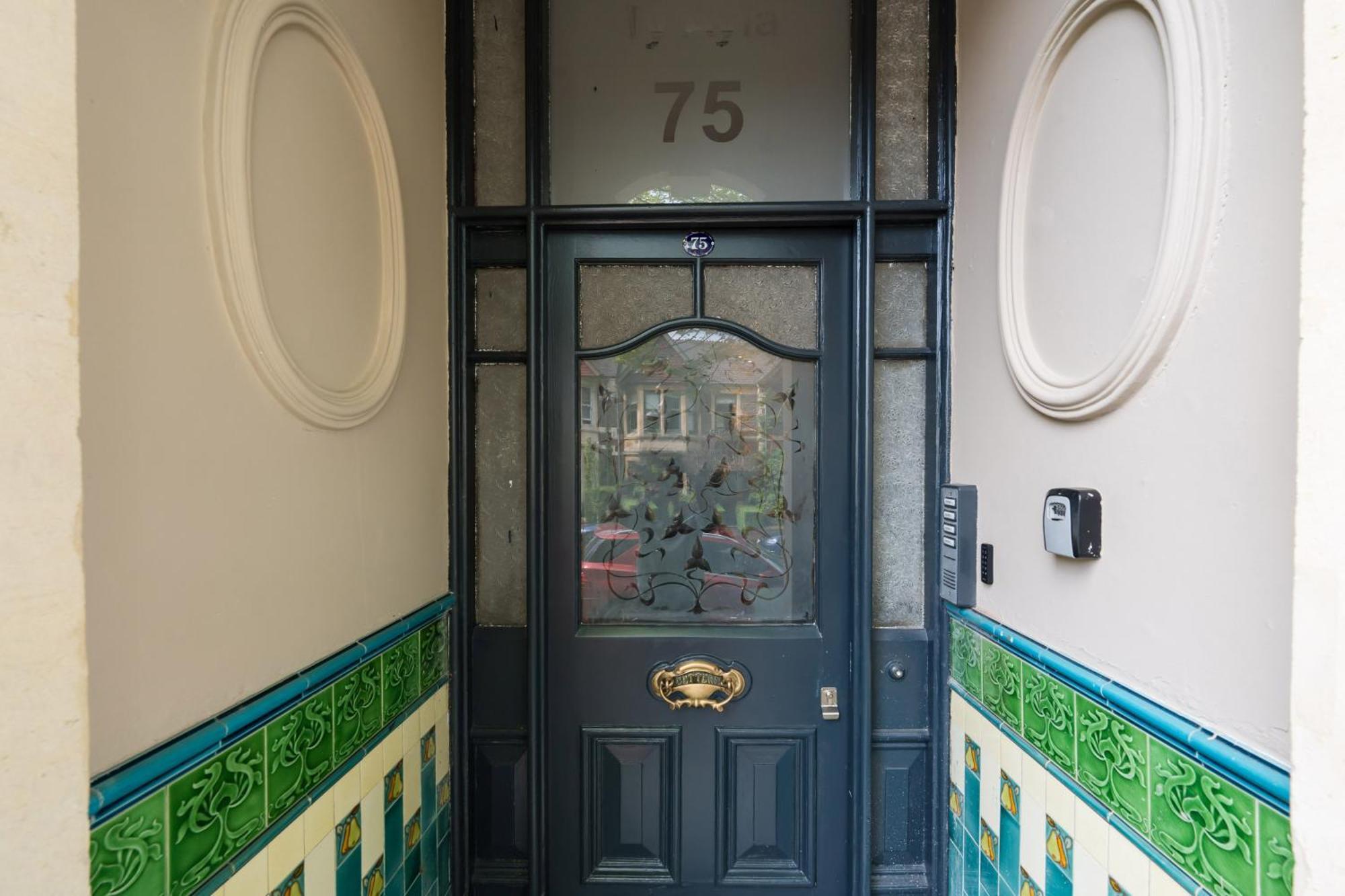 Ty Ayla Premier - Roath Park Apartment